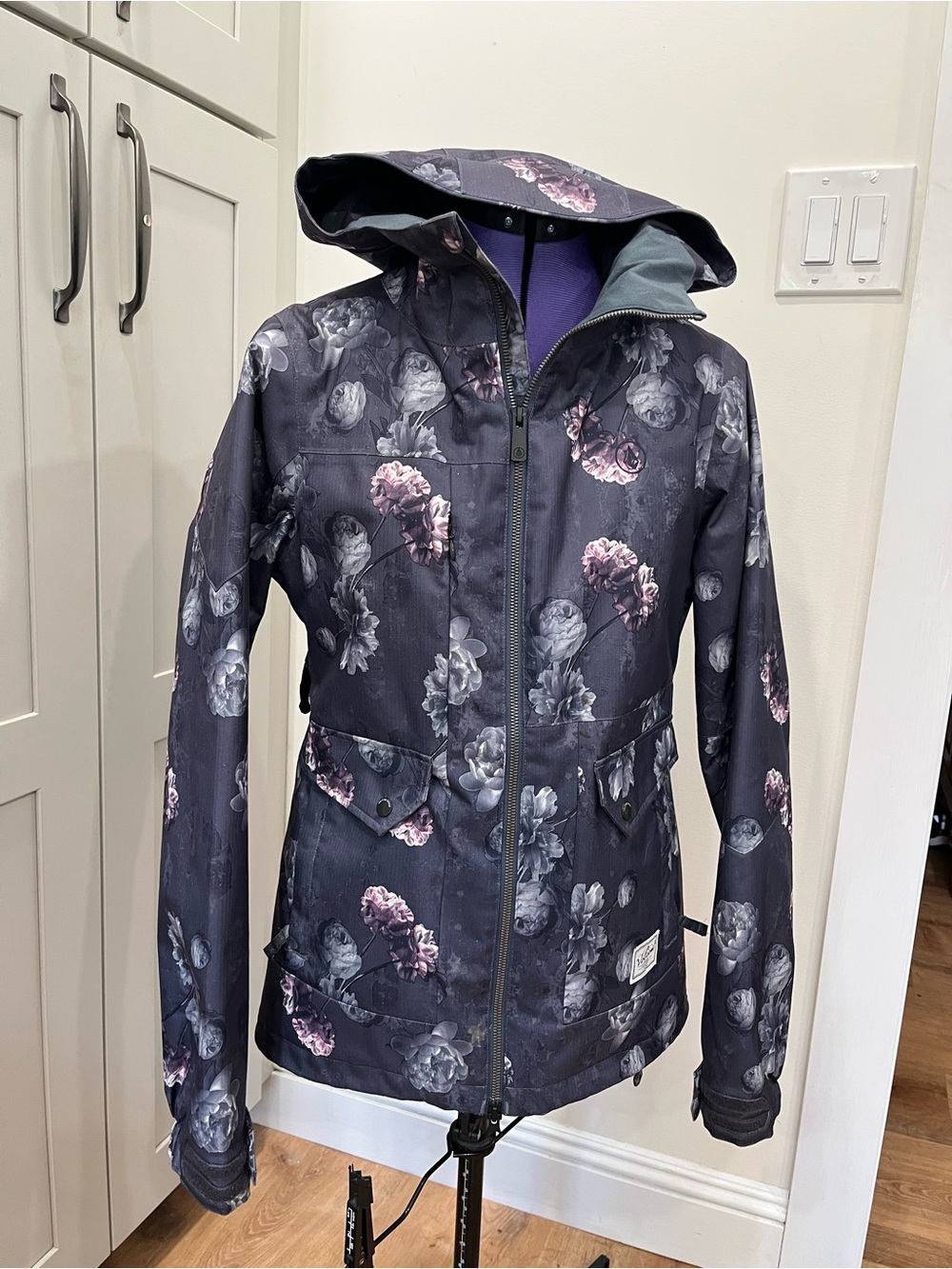 Volcom Women's Dark Floral Ski Jacket with Pink and Gray Blooms